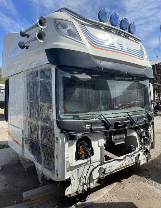 Ищу дугу со светильниками на крыше Даф 106.  - photo 1