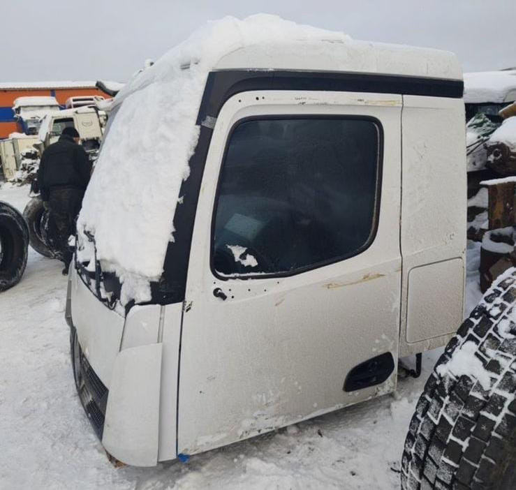 Ищу каркас кабины Мерседес Арокс.  - photo 1