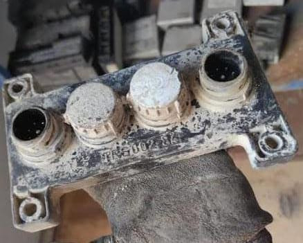 Ищу 7800650 распределитель электрический MAN.  - photo 1