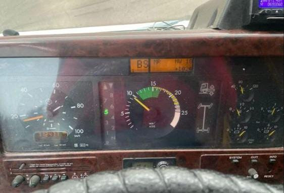 Ищу приборную панель Мерседес МП1. Вся Россия - изображение 1