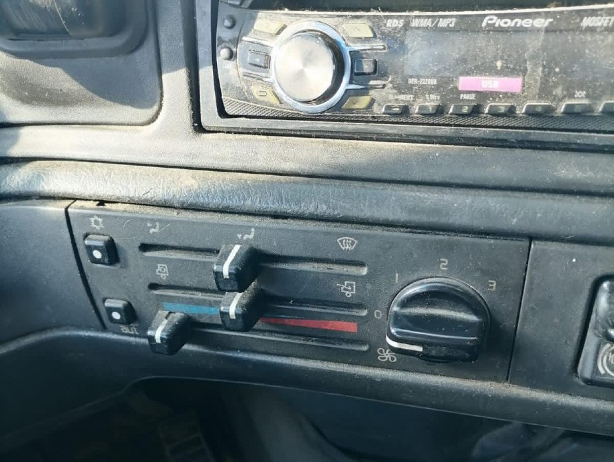 Ищу блок управления печки на Вольво фш12 2000 года. Вся Россия - изображение 1