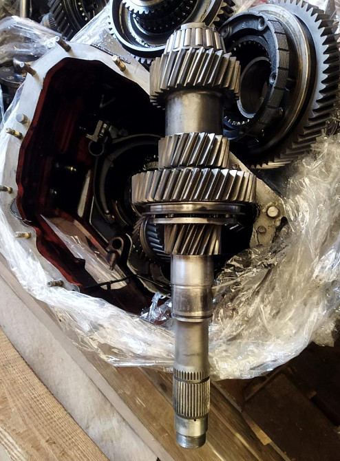 Ищем промежуточный вал + задняя скорость КПП В18, 5000673273. Вся Россия - изображение 1