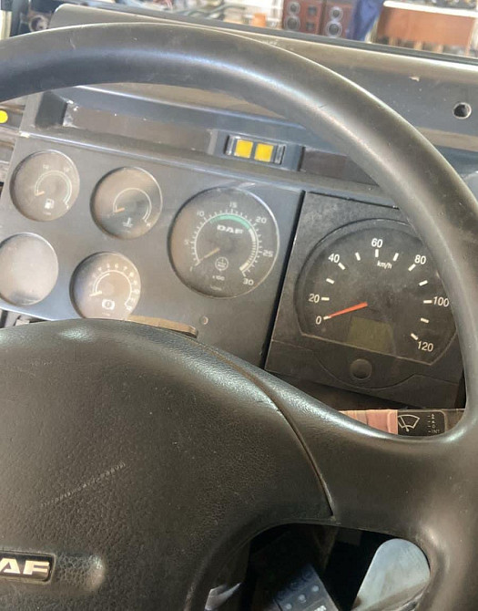 На DAF CF85 2000г. куплю панели приборов. Вся Россия - изображение 1