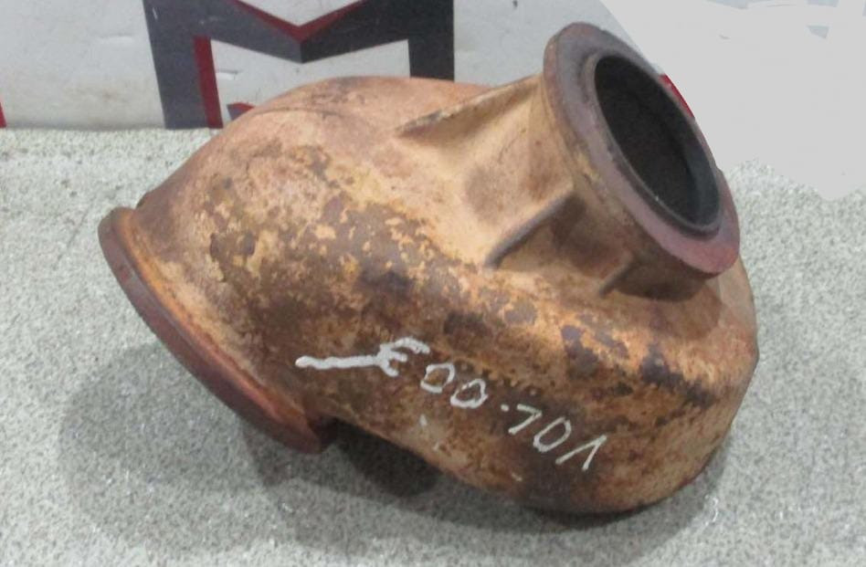 Ищу корпус заслонки горного тормоза D12D, 1638167.  - photo 1