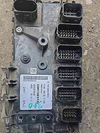 Ищу А0014462617 блок компьютер Мерседес Актрос мп3 2011 год. 