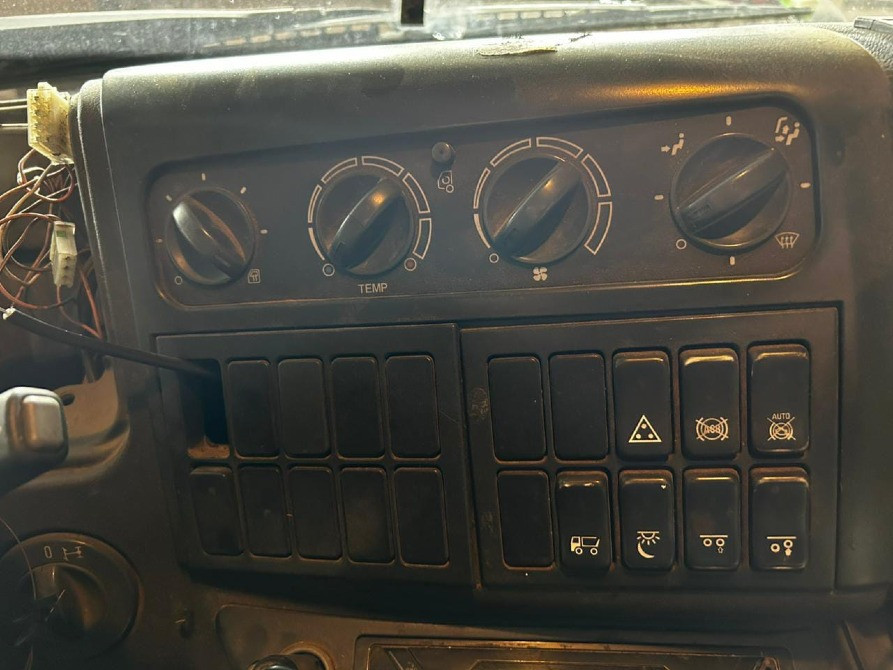 На МАН ТГА 2007г. куплю блок управления печкой 81619906069.  - photo 1