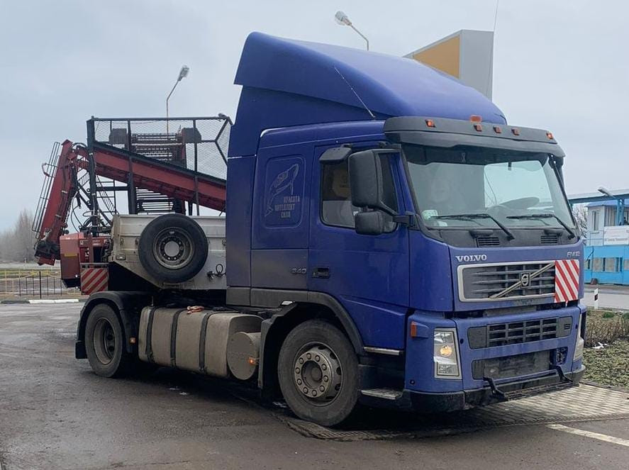 Нужна кабина Высокая! Volvo FM 2005 год.  - photo 1