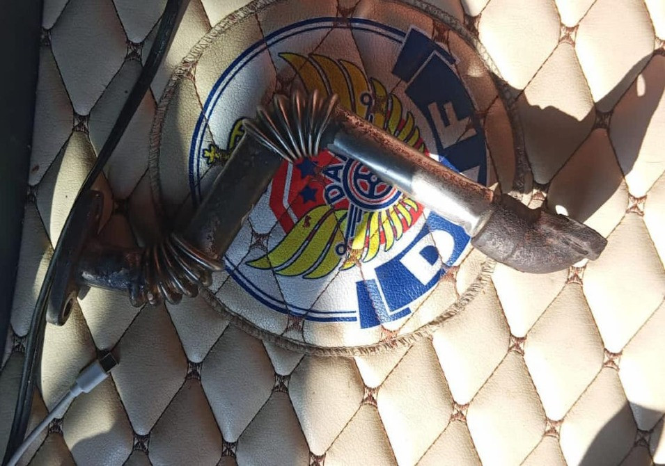 Ищу трубку с турбины на блок DAF XF95.  - photo 1