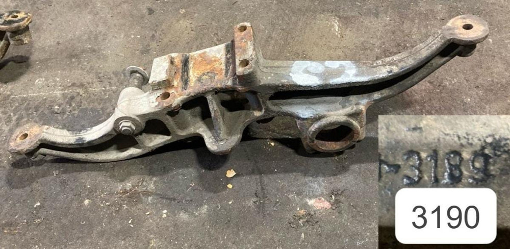 Ищу кронштейн пневморессоры задний MAN 3189 или 3190 (в конце номер).  - photo 1