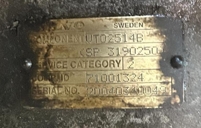 Нужна кпп VTO2514B Volvo.  - photo 1