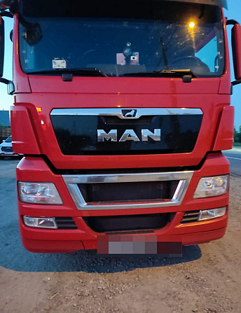 Нужна кабина на MAN TGX 2021 года в красном цвете, комплектная. Вся Россия - изображение 1