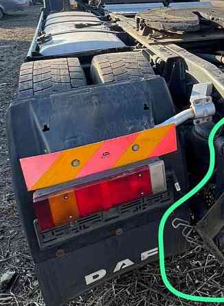 На DAF 105 нужны задние фонари старого образца, строго Оригинал! Правый и левый. 