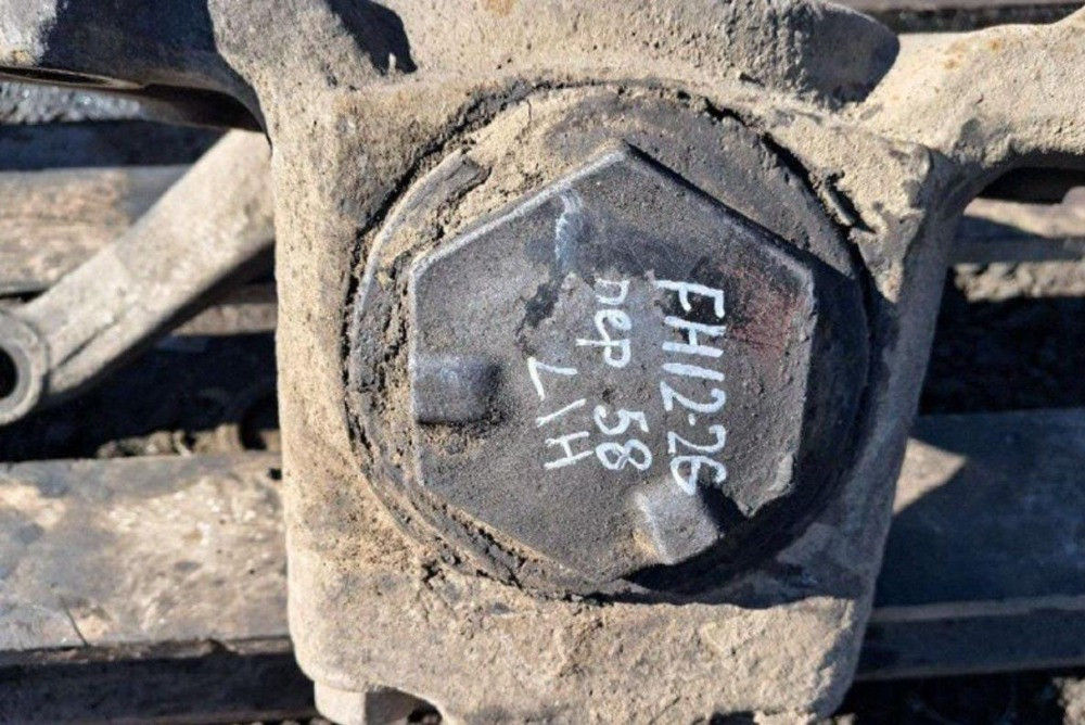 Ищу поворотный кулак левый Volvo FH12. Вся Россия - изображение 1