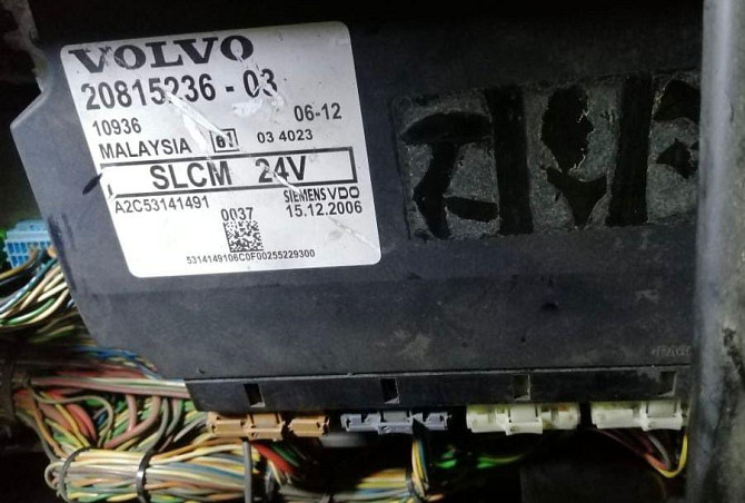 Ищу 20815236 блок управления светом Вольво.  - photo 1