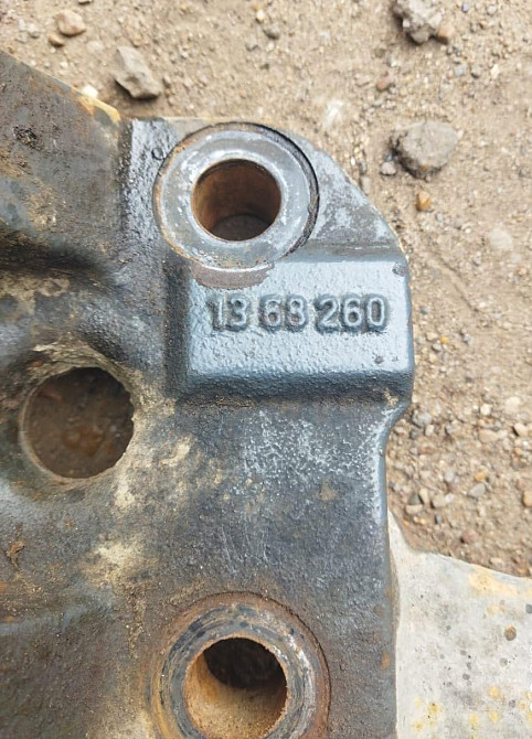 Нужен 1368260 кронштейн пневмо рессоры DAF.  - photo 1