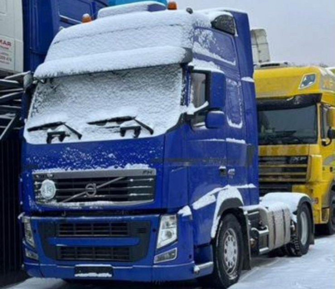 Ищу кабину Volvo FH13 XL, акпп. В первой комплектации. Так же ищу ноускат в этом цвете. Вся Россия - изображение 1