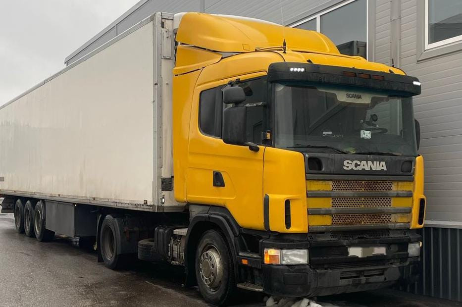 Ищу кабину с комплектным салоном Скания 4 серии.  - photo 1