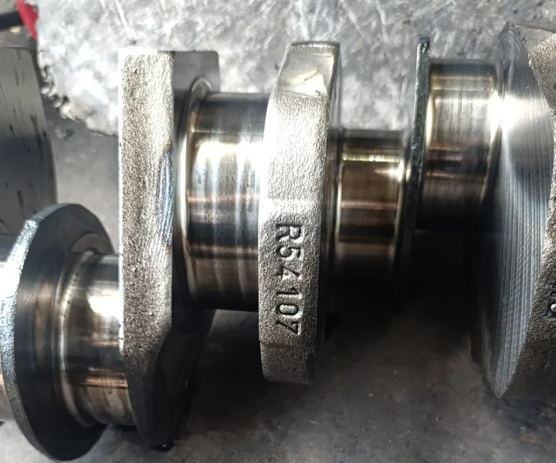 Нужен R54107 коленвал на Актрос Евро 5 2007г.  - photo 1