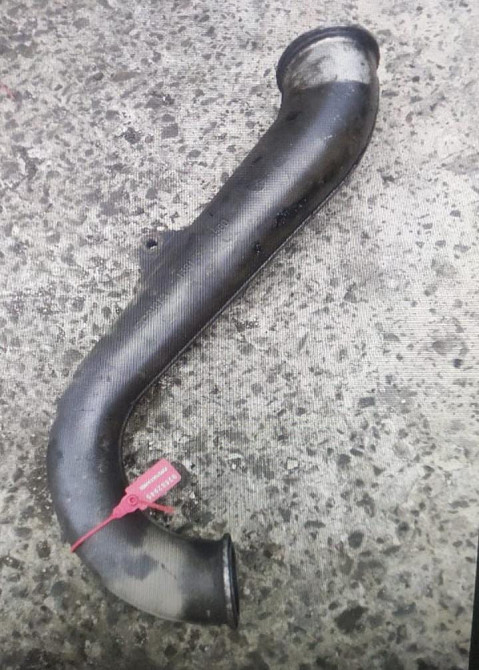 Ищу 1381254 воздуховод Scania P 4 серии.  - photo 1