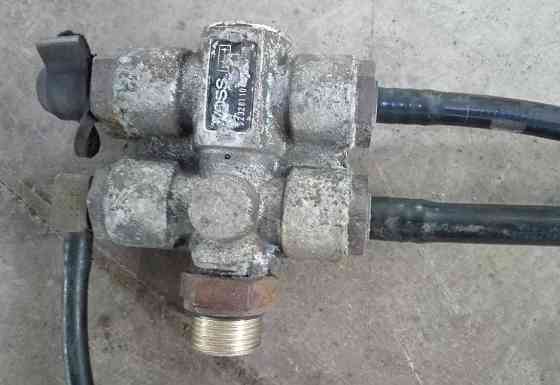 Ищем 5232811000 клапан распределительный DAF. 