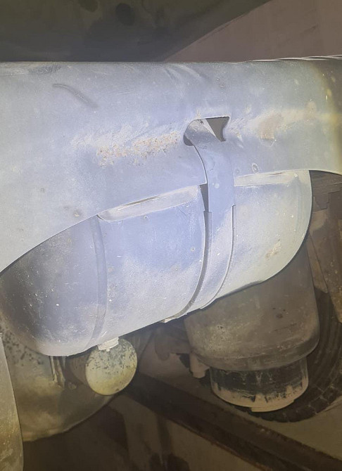 Ищу ресивер Скания (сзади стоит такой), длина 440мм, диаметр 350мм. Вся Россия - изображение 1