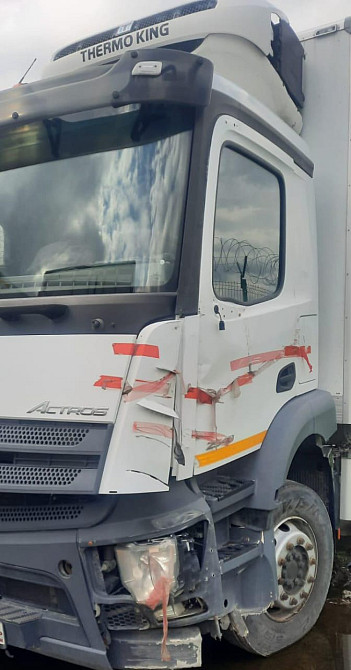 Ищу кабину на Актрос. Вся Россия - изображение 1