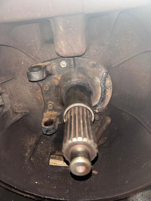 Ищу фланец первичного вала КПП на B18, 5010242017- каталожный номер. Вся Россия - изображение 1