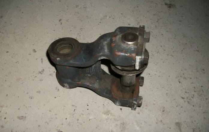 Нужна такая серьга передней рессоры Даф 95. Вся Россия - изображение 1