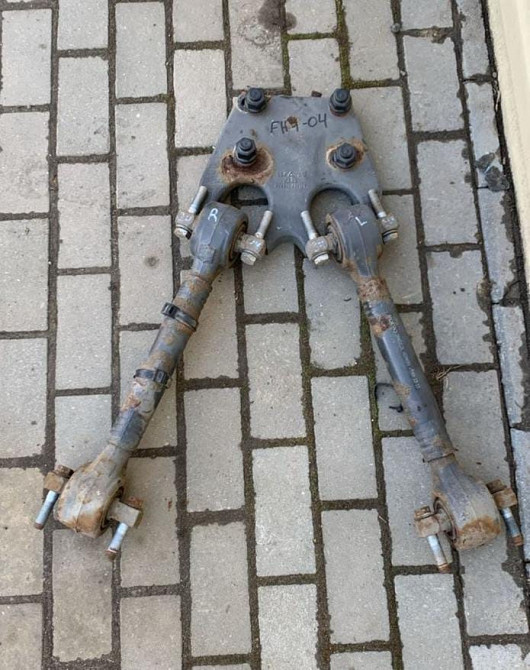 На Volvo FH4 нужна такая тяга.  - photo 1