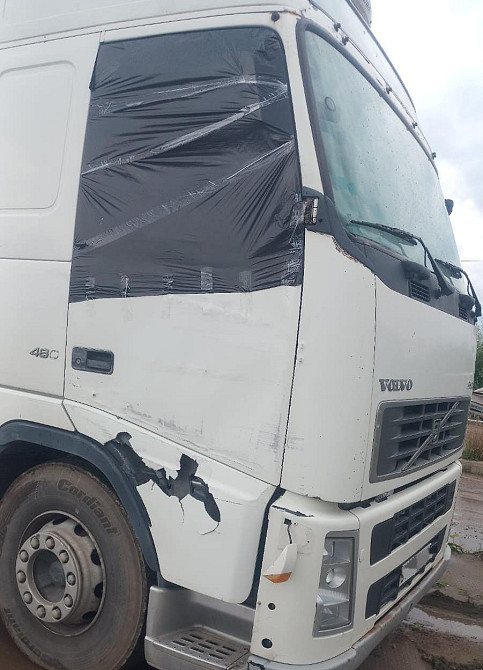 Ищу дверь A945268633 Вольво. Вся Россия - изображение 1