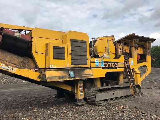 Запчасти гусеничного хода дробилок EXTEC C12 Sankt-Peterburg