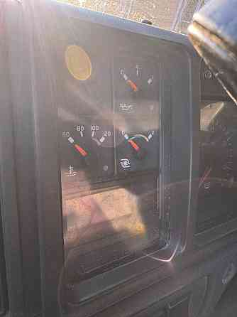 На Volvo FH12 2000г. куплю левую часть панели приборов. Вся Россия