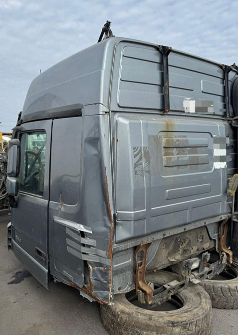 Ищу A9436400002 боковину левую Мерс МП3 2017 год. Вся Россия - изображение 1