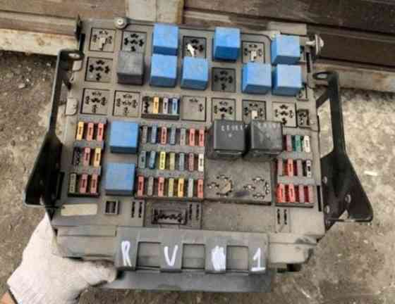 Ищу блок предохранителей Рено dxi 5010466930. 