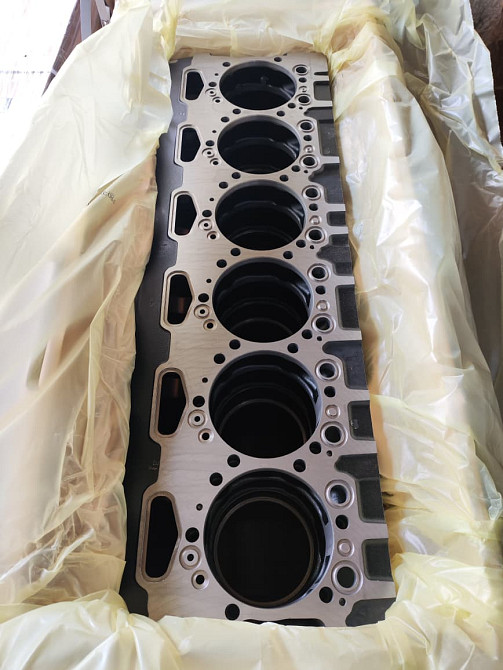 SCANIA 2364500 - новый блок цилиндров DC13 Москва - изображение 1