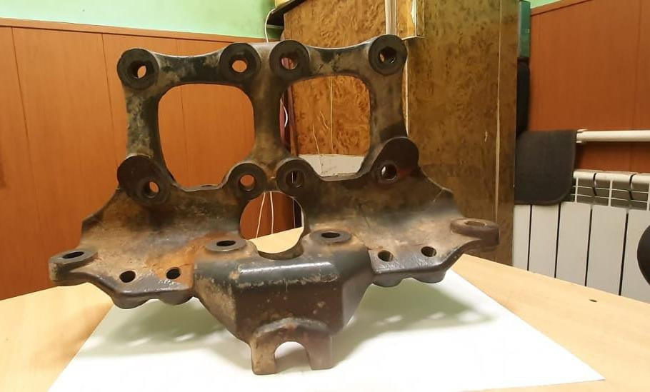 Ищу 1280683 кронштейн рессоры Даф 95 е2. Вся Россия - изображение 1