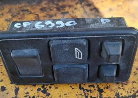 На DAF CF нужен блок кнопок левый стеклоподъёмника.  - photo 1