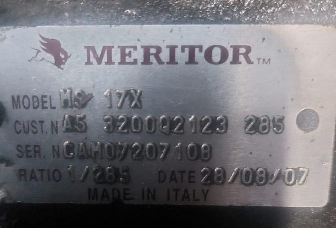 Ищу редуктор заднего моста Meritor MS17X 2.85.  - photo 1