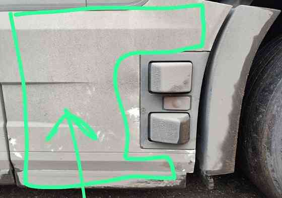 На Вольво FH5 нужна правая сторона (см.фото). 