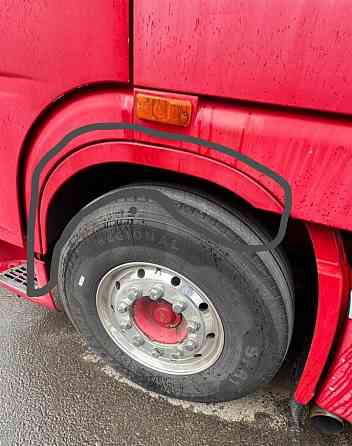 Ищу подкрылок правый и левый Даф105. 