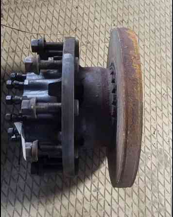 Ищу такую ступицу на Вольво. 430. 