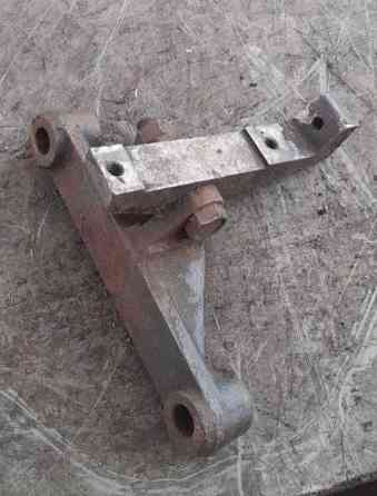 Нужно такое крепление аппаратуры двигателя D2866Lf28 MAN. Вся Россия