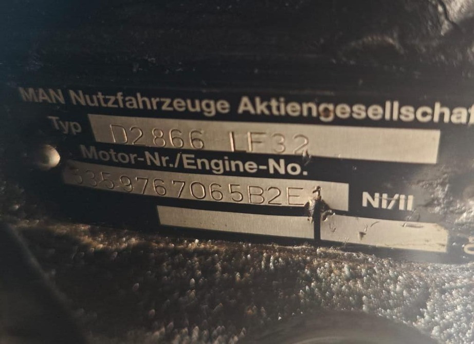 Ищем двигатель D2866lf32.  - photo 1