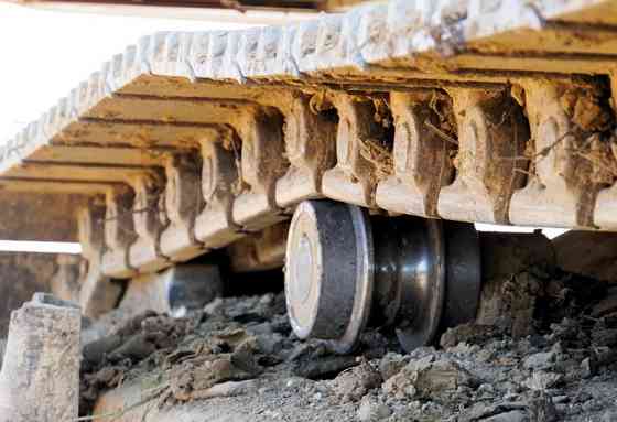 Гусеницы экскаваторов, бульдозеов и спецмашин Sankt-Peterburg