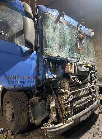 На Scania P 5серия тягач 2012г нужна вся морда. 