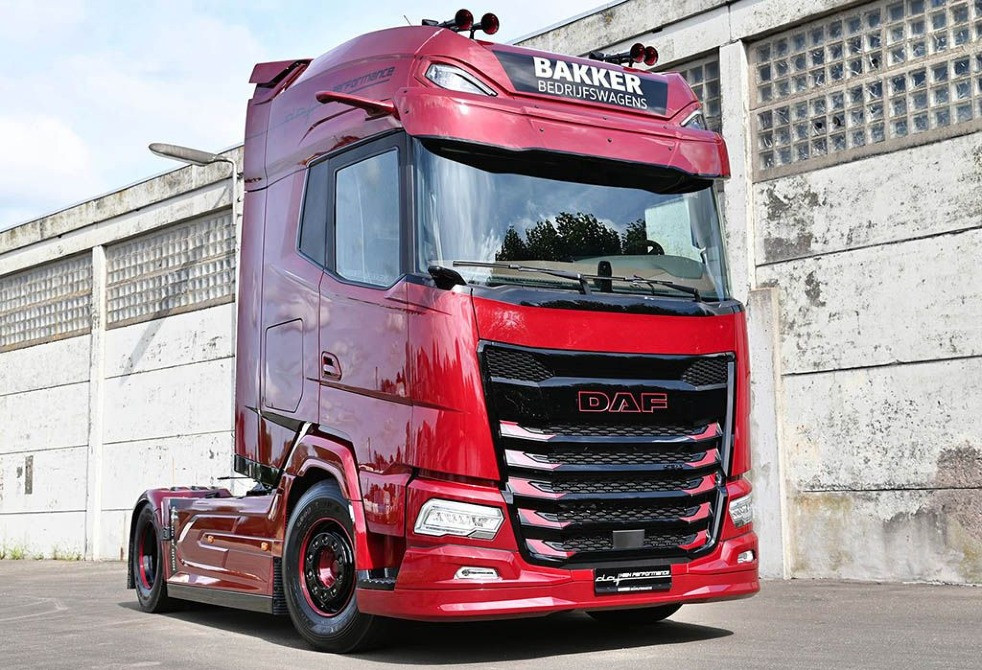 В продаже ровная рама с юр. чистыми документами DAF XF 2022 г.в. Красный цвет.  - photo 1