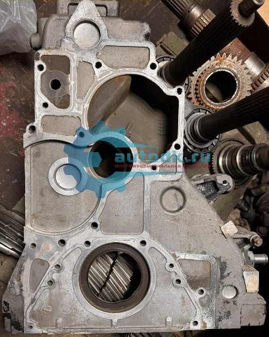 На MAN TGA нужна передняя крышка двигателя 51.06330-3004 (двс D2876-D2866).  - photo 1