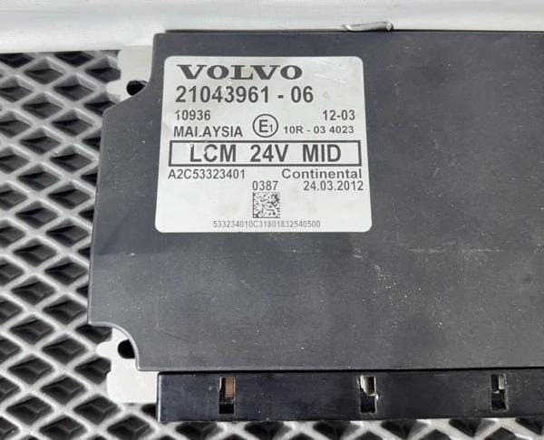 Ищу 21043961 блок света Volvo. Вся Россия - изображение 1