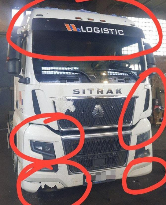 На данный Ситрак ищу капот в сборе, решётку радиатора и нижние уголки бампера.  - photo 1