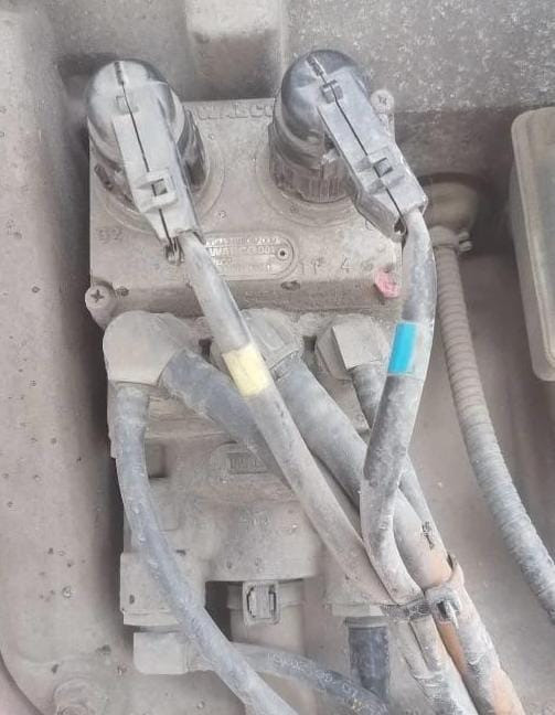Ищу кран главный тормозной на Мерседес мп1, номер 0044312205. Вся Россия - изображение 1